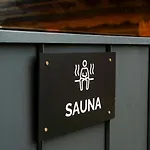 Aparthotel Cyrhla - Sauna, Playroom, Free Parking & Wifi
