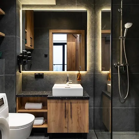 Cyrhla - Sauna, Playroom, Free Parking & Wifi 4*