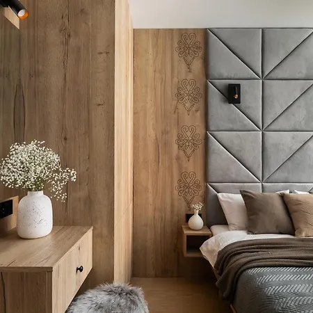 アパートホテル Cyrhla - Sauna, Playroom, Free Parking & Wifi 4*