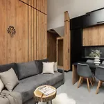 Cyrhla - Sauna, Playroom, Free Parking & Wifi זקופאנה