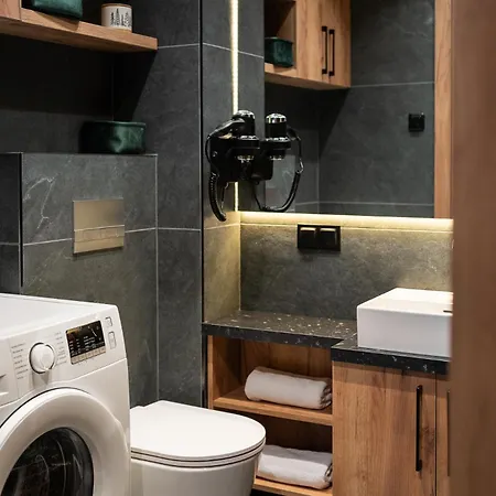 Appart hôtel Cyrhla - Sauna, Playroom, Free Parking & Wifi Zakopane