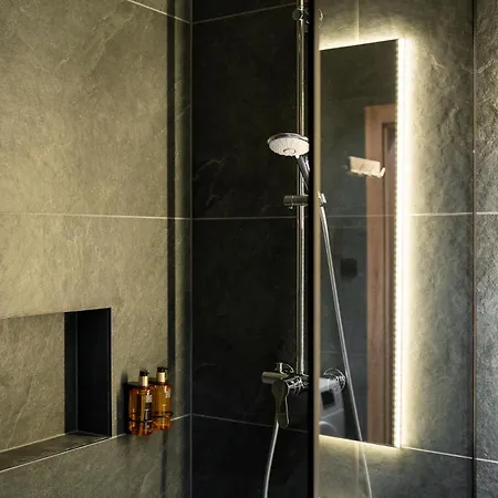 Appart hôtel Cyrhla - Sauna, Playroom, Free Parking & Wifi Zakopane