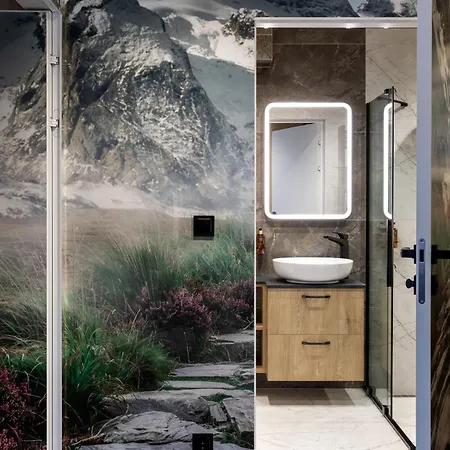 Appart hôtel Cyrhla - Sauna, Playroom, Free Parking & Wifi