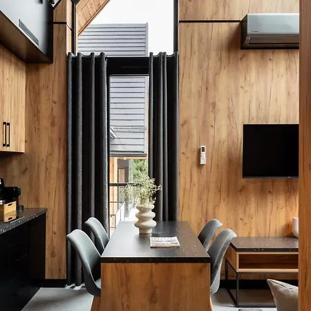 Cyrhla - Sauna, Playroom, Free Parking & Wifi Appart hôtel