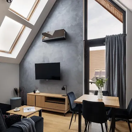 Cyrhla - Sauna, Playroom, Free Parking & Wifi Appart hôtel 4*