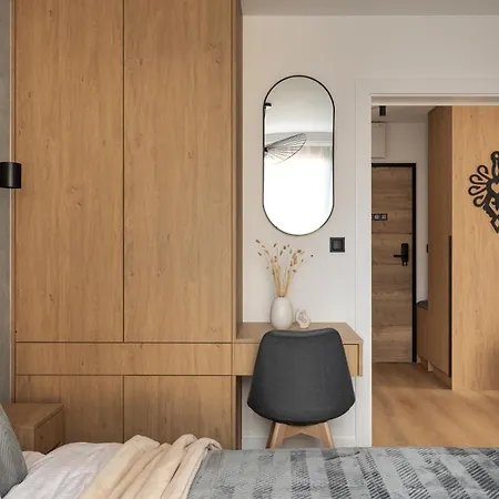 Aparthotel Cyrhla