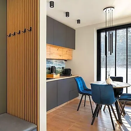 Ξενοδοχείο με διαμερίσματα Cyrhla - Sauna, Playroom, Free Parking & Wifi