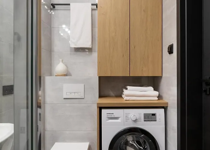 Aparthotel Cyrhla - Sauna, Playroom, Free Parking & Wifi Zakopane