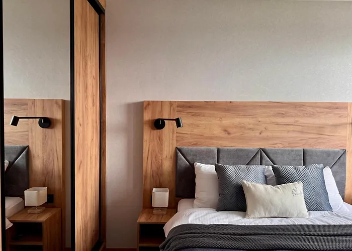 Cyrhla - Sauna, Playroom, Free Parking & Wifi Aparthotel